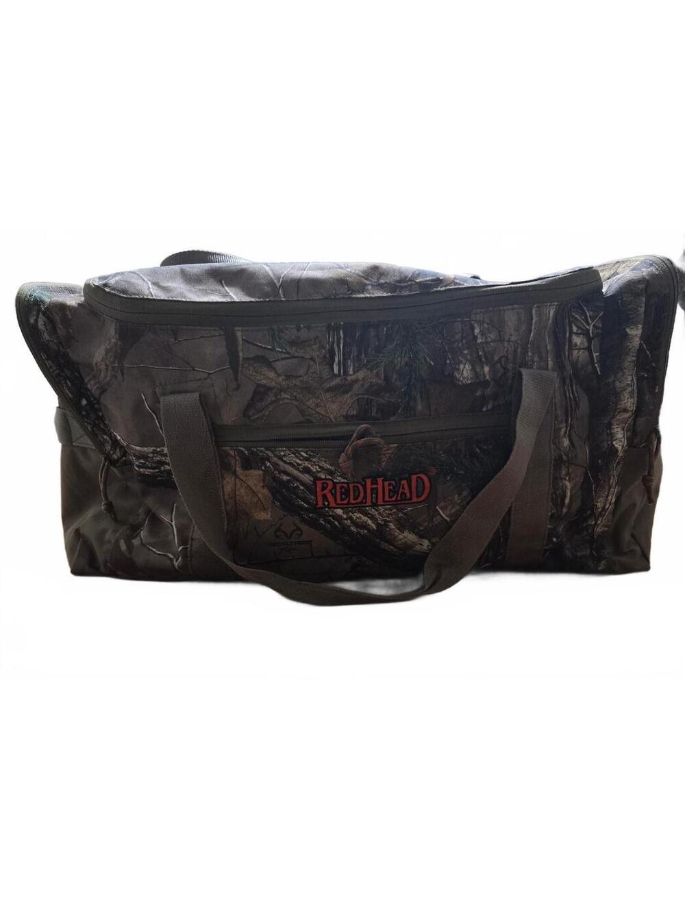 RedHead Camouflage Duffle Bag with Adjustable Strap - Picture 2 of 8